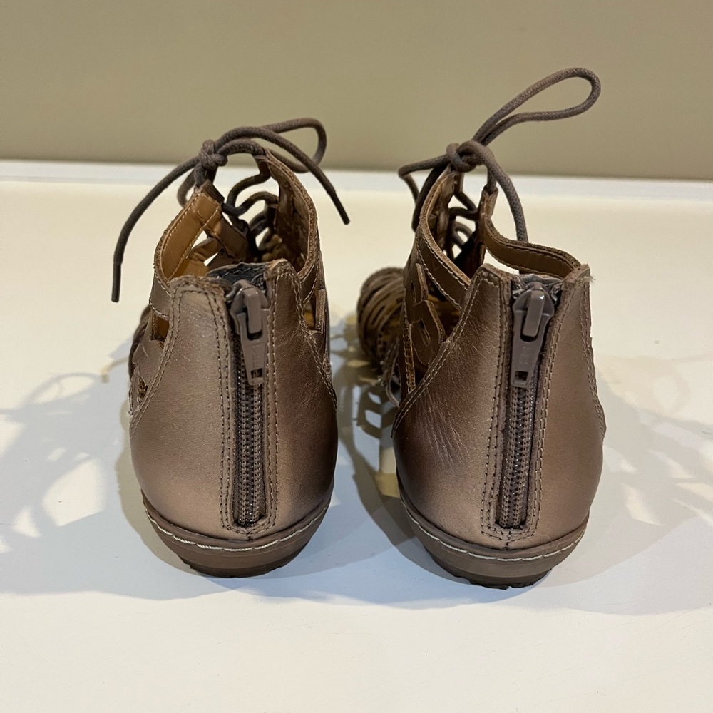 Earth Lace up Gladiator Sandals - Picture 4 of 9